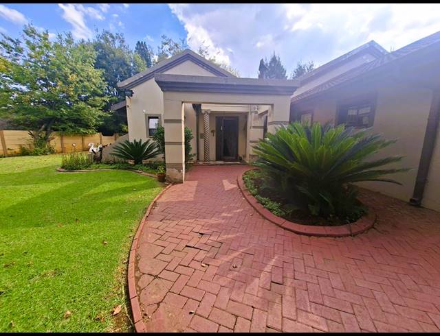 4 BEDROOM HOUSE FOR SALE IN ARCON PARK